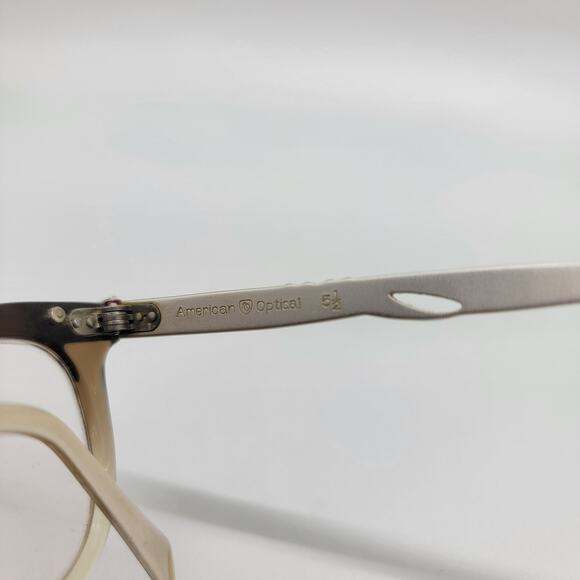 Vintage American Optical Aluminum Eyeglasses 46-20 Winged Feather Design & Case main image 8